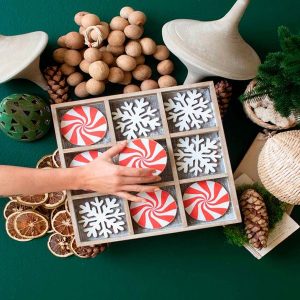 Holiday Wooden Tic-Tac-Toe